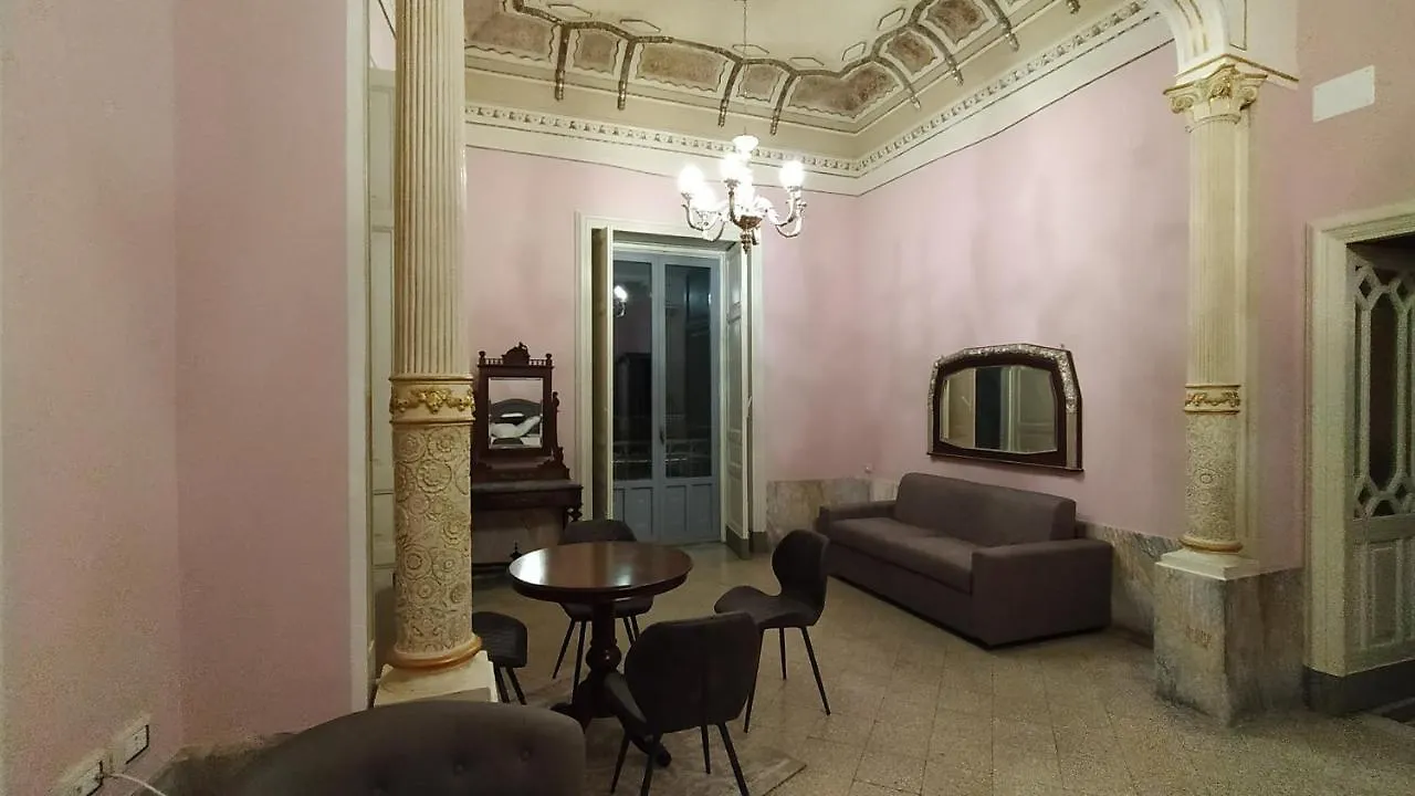 Palazzo Arcidiacono - luxury holidays Aeroporto di Catania Fontana Rossa Italia