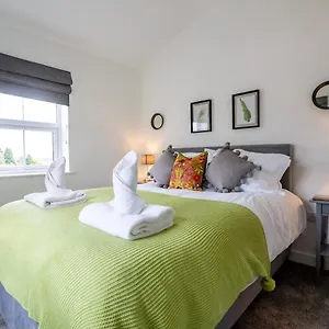 8 Apartment York